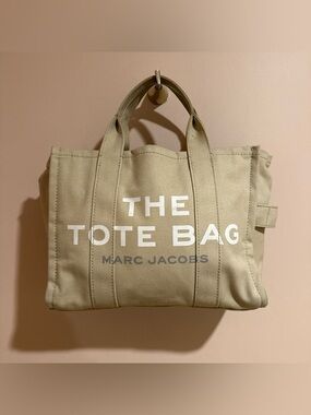 Marc Jacobs Canvas Tote Bag in Beige Green with White Logo
